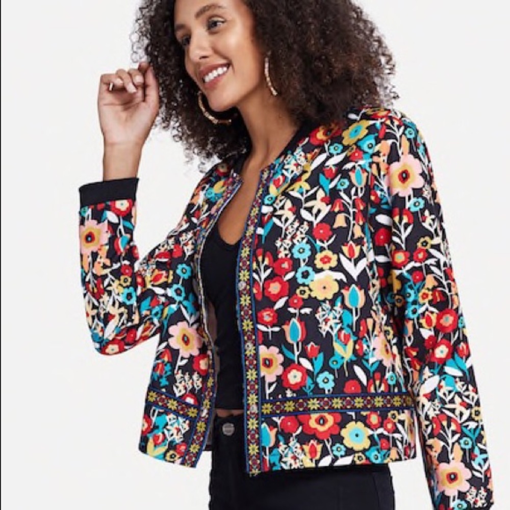 🌺🌹🌸☘️🌼Floral jacket - Picture 2 of 3